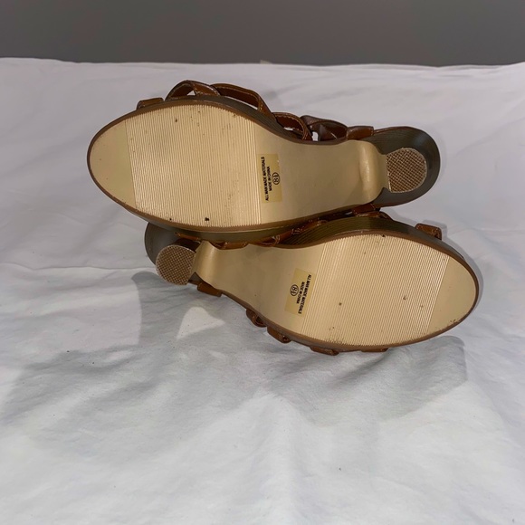 Platform Gladiator Heeled Sandals (Never Worn) Size 8.5 - Picture 7 of 8